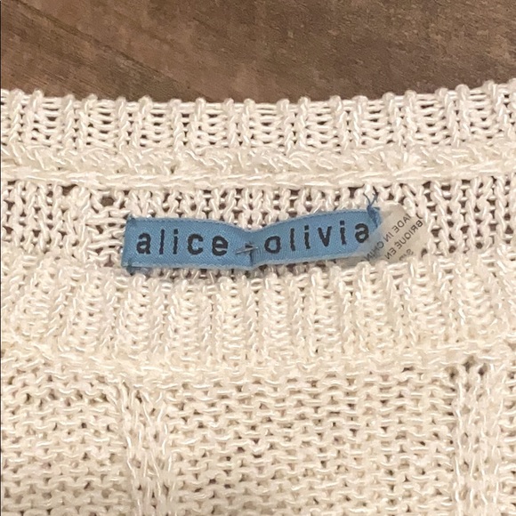 EUC Alice + Olivia White Knitted Sweater - Picture 4 of 5